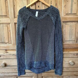 Girl's Ivivva Lululemon 14 Sweater Black White Knit Long Sleeve Thumbhole V-Neck